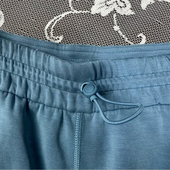 Lululemon Softstreme High-Rise Straight-Leg Cropped Pant in Utility Blue Sz 8 - Picture 6 of 15